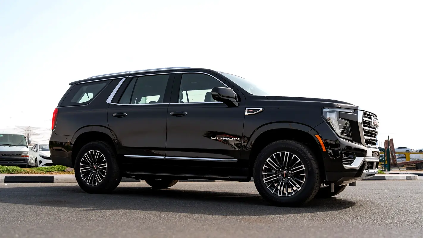 GMC Yukon photo 3