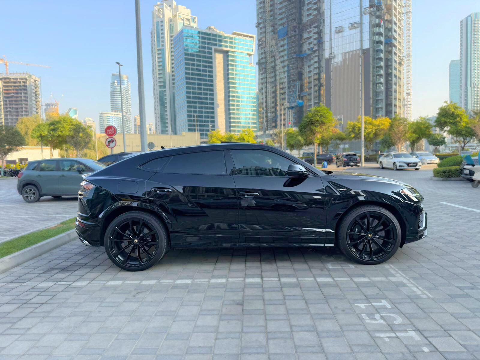 Lamborghini Urus 2024 photo 2