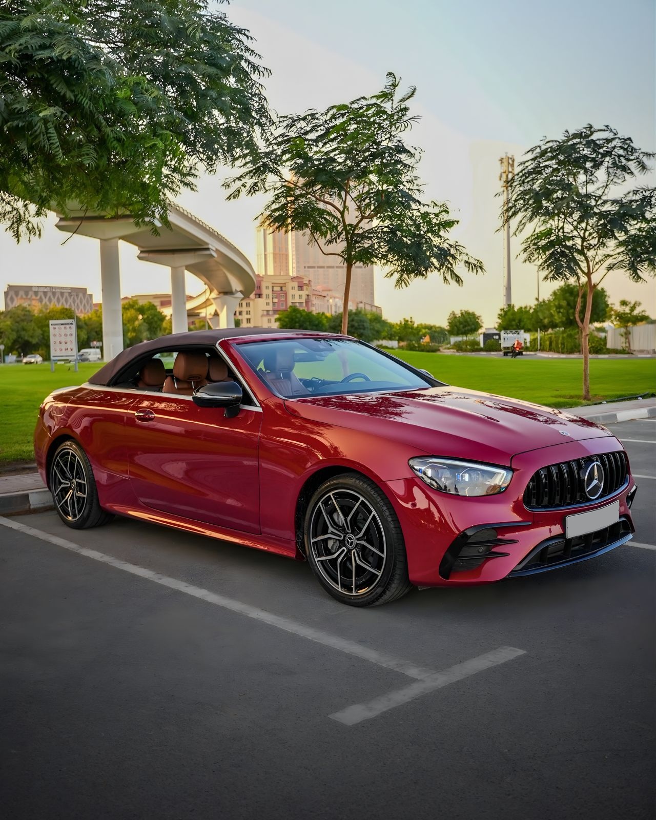 Mercedes E450 Convertible photo 3