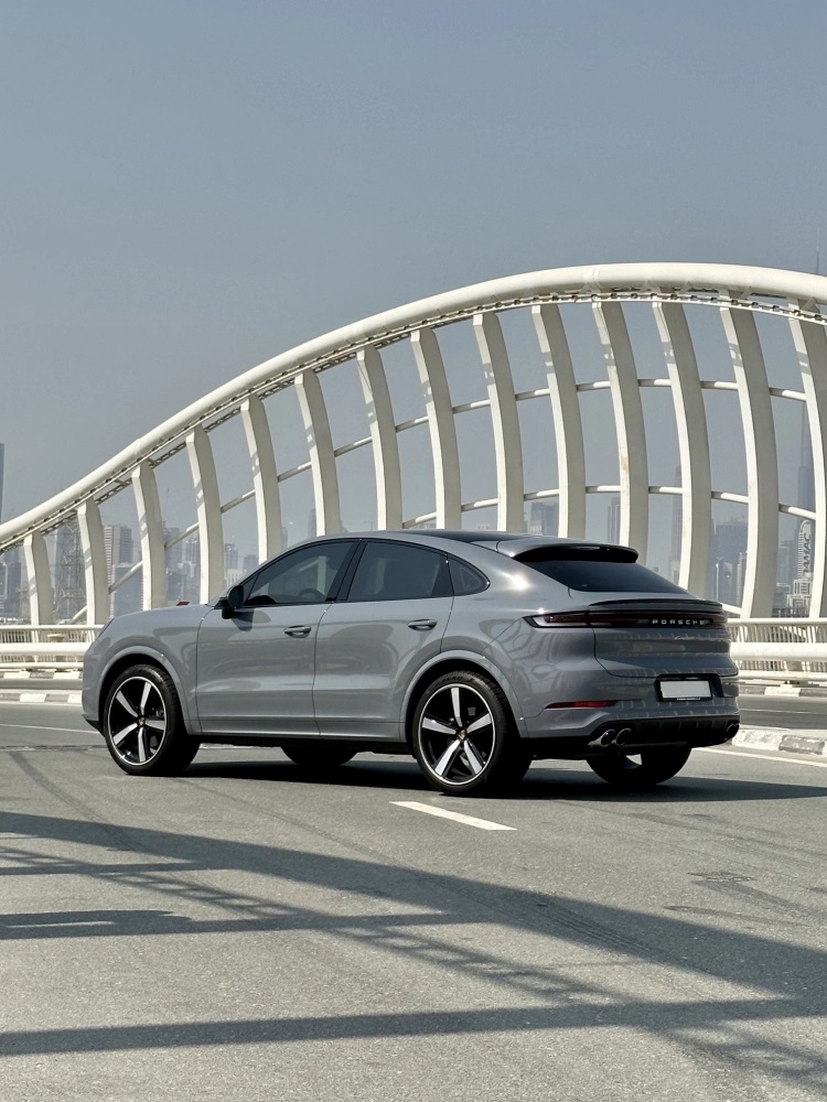 Porsche Cayenne Coupe photo 3